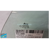 SAAB 9-3 - 10/1994 TO 1/2003 - 2DR CONVERTIBLE - DRIVERS - RIGHT SIDE REAR OPERA GLASS - ELECTRIC WIND UP - (SECOND-HAND)