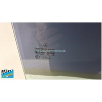 MERCEDES 209 SERIES - 6/2002 to 1/2009 - 2DR CONVERTIBLE - DRIVER - RIGHT SIDE FRONT DOOR GLASS - (SECOND-HAND)