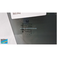 HONDA CIVIC 10TH GEN - FK4/FK5 - 5/2017 TO 11/2021 - 5DR HATCH - RIGHT SIDE REAR DOOR GLASS - PRIVACY TINT - (SECOND-HAND)