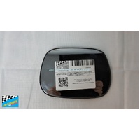 FITS A TOYOTA RAV4 20 SERIES ACR21 - 7/2000 to 9/2003 - 3DR/5DR WAGON - LEFT SIDE MIRROR - OEM CURVED W/ BACKING PLATE 6960 - 177MM WIDE X 1125MM HIGH