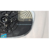 MAZDA 3 BM / MAZDA 6 GJ - 12/2012 TO 7/2016 - SEDAN/HATCH - PASSENGER - LEFT SIDE MIRROR - CURVED OEM GLASS WITH BACKING PLATE - KD45 - (SECOND-HAND)