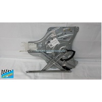 HYUNDAI IX35 LM - 2/2010 TO 12/2015 - 5DR WAGON - DRIVERS - RIGHT SIDE FRONT DOOR GLASS REGULATOR - (SECOND-HAND)