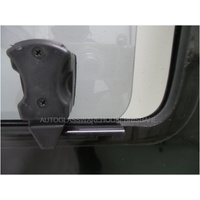 IVECO DAILY - 3/2002 to 3/2015 - LWB VAN - PASSENGERS - LEFT SIDE MIDDLE SLIDING WINDOW BONDED - (WITH CENTRE UPRIGHT REMOVED) -1585 x 770 - NEW