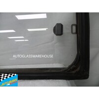 MITSUBISHI L300 - 4/1980 to 9/1986 - VAN - PASSENGER - LEFT SIDE SIDE FRONT DOUBLE SLIDING WINDOW UNIT - FULL ASSEMBLY, GENUINE, 1040x470 (Secondhand)