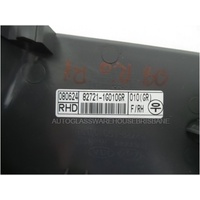 KIA RIO JB - 8/2005 to 8/2011 - 5DR HATCH - DRIVERS - RIGHT SIDE FRONT SWITCH POWER WINDOW - 82721-1G010GR - (Second-hand)