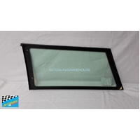VOLKSWAGEN PASSAT 3BZ - 12/1998 to/2006 - 4DR WAGON - RIGHT SIDE CARGO GLASS - WITH ENCAPSULATION - GREEN - NEW