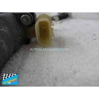 HYUNDAI GETZ TB - 10/2002 to 9/2011 - 3DR HATCH - PASSENGERS - LEFT SIDE FRONT WINDOW REGULATOR - ELECTRIC - (SECOND-HAND)