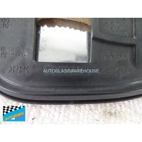 MITSUBISHI PAJERO NS/NT - 11/2006 to CURRENT - 4DR WAGON - PASSENGER - LEFT SIDE MIRROR - GENUINE WITH BACKING PLATE 7632A107-29-01 - (SECOND-HAND)