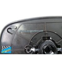 MAZDA CX-9 12/2007 to 12/2015 - 5DR WAGON - DRIVERS - RIGHT SIDE MIRROR - WITH BACKING PLATE - CC43 R - (SECOND-HAND)