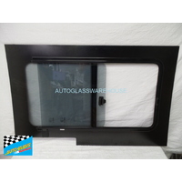 RENAULT MASTER X62 - 9/2011 to CURRENT - LWB/X-LWB VAN - RIGHT SIDE REAR BONDED SLIDING WINDOW GLASS - BEHIND MIDDLE WINDOW - (RH SLIDING DOOR MODEL) 
