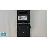 LDV T60 - 9/2017 to CURRENT - UTE - 4DR DUAL CAB - DRIVER - RIGHT SIDE FRONT DOOR MASTER SWITCH - P/N C00100413 - (SECOND-HAND)
