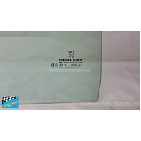 PEUGEOT 405 - 1/1988 to 1998 - 4DR SEDAN - DRIVER - RIGHT SIDE REAR DOOR GLASS - (2 HOLES) - (SECOND-HAND)