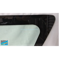 FITS A TOYOTA HIACE ZX SLWB - 6/2019 TO CURRENT - BUS/COMMUTER - RIGHT SIDE FRONT CARGO GLASS - GREEN - WIDE CERAMIC - (1425 X 595) - (SECOND-HAND)
