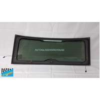 MINI COOPER R56 - 3/2007 to 3/2014 - 3DR HATCH - REAR WINDSCREEN GLASS HEATED - GREEN - BRAKELIGHT AT TOP - (SECOND-HAND)