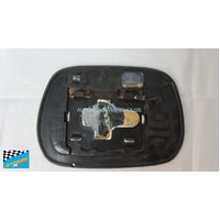 FITS A TOYOTA RAV4 20 SERIES ACR21 - 7/2000 to 9/2003 - 3DR/5DR WAGON - LEFT SIDE MIRROR - OEM CURVED W/ BACKING PLATE 6960 - 177MM WIDE X 1125MM HIGH