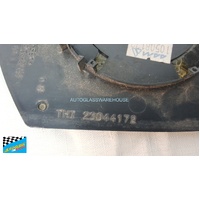 NISSAN MICRA K13 - 11/2010 TO 12/2016 - 5DR HATCH - LEFT SIDE MIRROR - CURVED OEM - 23044172 - (SECOND-HAND)