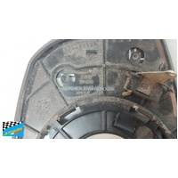 KIA CERATO YD - 5/2013 to 6/2018 - 5DR HATCH - DRIVERS - RIGHT SIDE MIRROR - CURVED OEM - HEATED - (SECOND-HAND)