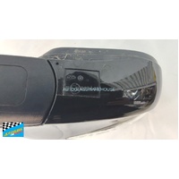 HYUNDAI iX35 LM - 2/2010 to 12/2015 - 5DR WAGON - DRIVERS - RIGHT SIDE MIRROR - COMPLETE WITH INDICATORS - (Second-hand)