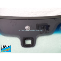 LAND ROVER DISCOVERY - 10/2009 TO 12/2016 - 5DR SUV - FRONT WINDSCREEN GLASS - VERTICAL SIDE VIN SLOT, SOLID SUNSHADE, RSA, DE-V BKT, STI,TOM - NEW