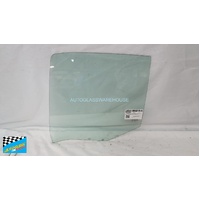 RENAULT CLIO X65 - 5/2001 to 8/2008 - 5DR HATCH - PASSENGERS - LEFT SIDE REAR DOOR GLASS - GREEN - NEW