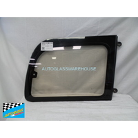 MITSUBISHI DELICA SPACEGEAR L400 IMPORT - 9/1994 to 1/2007 - WALKTHRU VAN - DRIVERS - RIGHT SIDE REAR CARGO FLIPPER GLASS - 735 X 565 - NEW