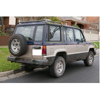 HOLDEN JACKAROO UBS16 LWB - 8/1981 to 4/1992 - 4DR WAGON - DRIVERS - RIGHT SIDE REAR CARGO GLASS - (Second-hand)