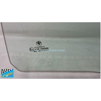 BMW 5 SERIES E39 - 5/1996 to 1/2003 - 4DR SEDAN - PASSENGER - LEFT SIDE REAR DOOR GLASS (1 HOLE) - NEW 