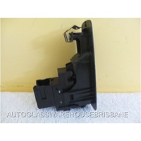 NISSAN SKYLINE R34 - 1998 TO 2002 - 4DR SEDAN - DRIVER - RIGHT REAR DOOR POWER SWITCH - 1958RAA - (Second-hand)