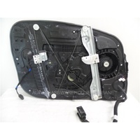 HYUNDAI I30 GD - 5/2012 TO 6/2017 - 5DR HATCH/WAGON - RIGHT SIDE FRONT WINDOW REGULATOR - ELECTRIC - PANEL ASSEMBLY PLASTIC - (Second-hand) 82480-A5XX