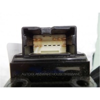 NISSAN SKYLINE R33 - 1/1993 to 1/1998 - 2DR COUPE - RIGHT SIDE FRONT DOOR SWITCH POWER WINDOW - 25401 26U10 - SERIES (BLACK PLUG 8 PIN) - (Second-hand