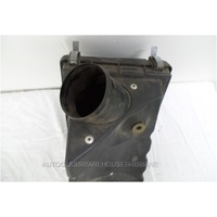 NISSAN SILVIA S15/200SX - 11/2000 to 2003 - 2DR COUPE - AIR BOX AUSSIE MODEL - (Second-hand)