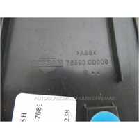 NISSAN 350Z Z33 - 12/2002 to 4/2009 - 2DR COUPE - RIGHT SIDE PILLAR MOULD - 76890 CD000 - (Second-hand)