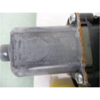 FORD KUGA TF - 3/2013 to 12/2017 - 5DR WAGON - PASSENGERS - LEFT SIDE FRONT WINDOW REGULATOR - 6 WIRE - (SECOND-HAND)