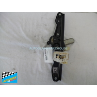 BMW 1 SERIES F20 - 10/2011 TO 10/2019 - 5DR HATCH - PASSENGERS - LEFT SIDE REAR WINDOW REGULATOR - (SECOND-HAND)