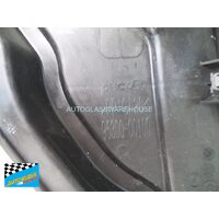 HYUNDAI SANTA FE TM - 4/2018 to 1/2024 - 5DR WAGON - LEFT SIDE REAR WINDOW REGULATOR - ELECTRIC - NO MOTOR - 95300-00100 - (SECOND-HAND)