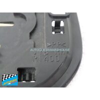 SUITABLE FOR TOYOTA YARIS NCP93R - 2/2006 TO 12/2016 - 4DR SEDAN - DRIVERS - RIGHT SIDE MIRROR - WITH BACKING PLATE - R1400 - (SECOND-HAND)