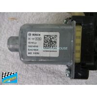 KIA RIO YB - 12/2016 to CURRENT - 5DR HATCH -  PASSENGER - LEFT SIDE FRONT DOOR WINDOW REGULATOR  - (SECOND HAND)