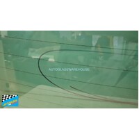 VOLKSWAGEN PASSAT MK 6 - 3/2006 TO 11/2010 - 4DR WAGON - REAR WINDSCREEN GLASS - REARLIGHT, HEATED, 1 HOLE, 1365 x 440 - DARK GREEN - (SECOND-HAND)