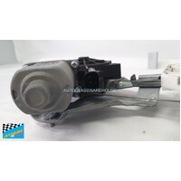 SSANGYONG MUSSO Q200 - Q201 - Q215 - 10/2018 to 3/2022 - 4DR DUAL CAB - DRIVERS - RIGHT SIDE REAR WINDOW REGULATOR - (SECOND-HAND)