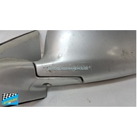 MITSUBISHI LANCER CE - 6/1996 to 8/2003 - 4DR SEDAN - LEFT SIDE MIRROR WITH BACKING PLATE - E13 015004 - (SECOND-HAND)