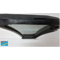 VOLKSWAGEN GOLF VII - 4/2013 TO 4/2021 - WAGON - PASSENGERS - LEFT SIDE REAR QUARTER GLASS - ENCAPSULATED - 5G9 845 213.B - (SECOND-HAND)