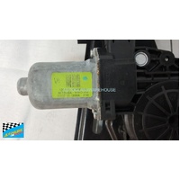 FORD FOCUS LW - 2011 to CURRENT - 5DR HATCH - RIGHT SIDE FRONT WINDOW REGULATOR - (SECOND-HAND)