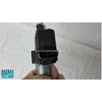 SUITABLE FOR TOYOTA 86 / SUBARU BRZ - 9/2022 to CURRENT - 2DR COUPE - (ZN8/ZD8 GR86) - DRIVER - RIGHT SIDE FRONT WINDOW REGULATOR - (SECOND-HAND)