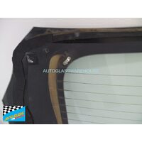 MAZDA 2 DJ - 8/2014 TO CURRENT - 5DR HATCH - REAR WINDSCREEN GLASS - ANTENNA, HEATED - GREEN - (SECOND-HAND)