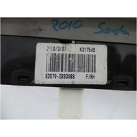 HYUNDAI SANTA FE CM - 5/2006 to 08/2012 - 5DR WAGON - DRIVERS - RIGHT SIDE POWER SWITCH WINDOW - 93570-28930BS - SECOND-HAND