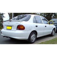 HYUNDAI EXCEL X3 - 9/1994 to 4/2000 - SEDAN/HATCH - DRIVERS - RIGHT SIDE MIRROR - WITH BACKING PLATE - (Second-hand)