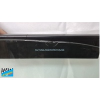 DAIHATSU SIRION M100 - 7/1998 to 1/2005 - 5DR HATCH - DRIVERS - RIGHT SIDE FRONT DOOR GLASS - WITH FITTING - NEW