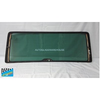 VOLKSWAGEN TRANSPORTER T6 - 11/2015 TO CURRENT - VAN - REAR WINDSCREEN GLASS - WITH WIPER HOLE - HEATED - DARK GREEN - (SECOND-HAND)