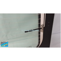 AUDI A1 GB - 6/2019 TO CURRENT - 5DR HATCH - REAR WINDSCREEN GLASS - ANTENNA, SOLAR, 1 HOLE - HEATED - GREEN - NEW