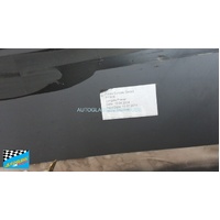 RANGE ROVER SPORT L494 - 6/2013 TO 6/2022 - 4DR WAGON - REAR WINDSCREEN GLASS - HEATED - PRIVACY TINTED - OEM DK62-42006 - (SECOND-HAND)